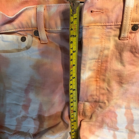 GAP Cheeky Tie Dye Denim Short - Picture 13 of 16